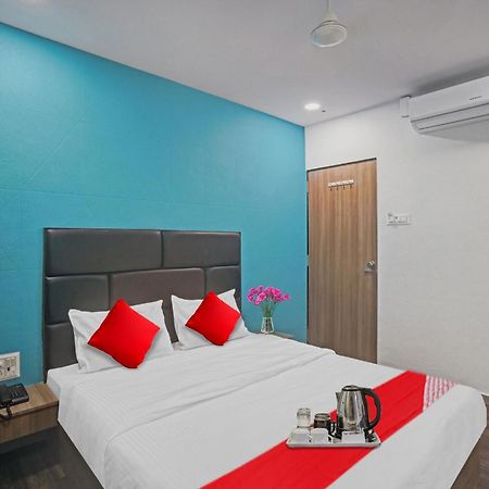Hotel O Infinity Surat Dış mekan fotoğraf