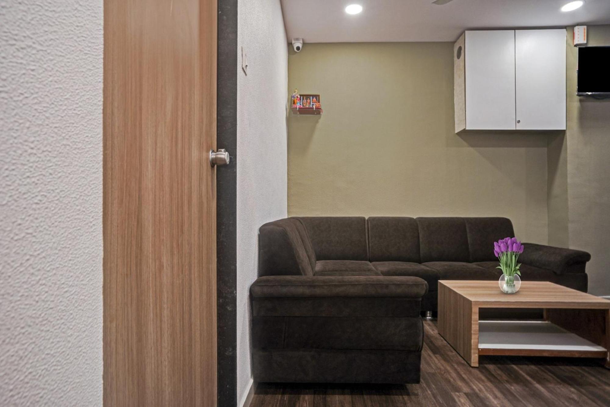 Hotel O Infinity Surat Dış mekan fotoğraf